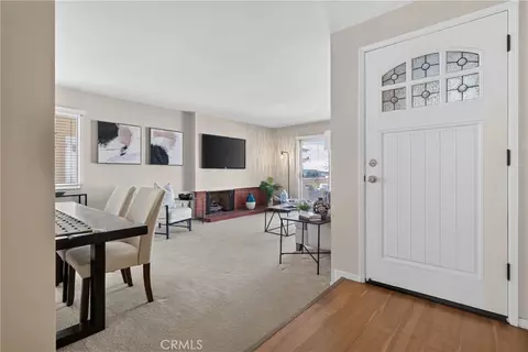 Entry Way - 24729 Neptune Ave, Carson, CA 90745 photo 2 of 5