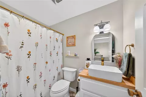 Bath - 2731 Erringer #71, Simi Valley, CA 93065 photo 2 of 3