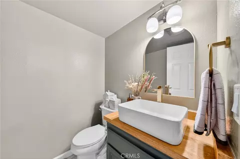 Bath - 2731 Erringer #71, Simi Valley, CA 93065 photo 1 of 3