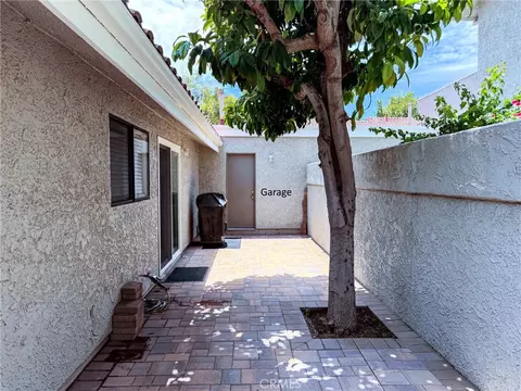 Exterior - 929 Thistlegate, Oak Park, CA 91377 photo 5 of 8
