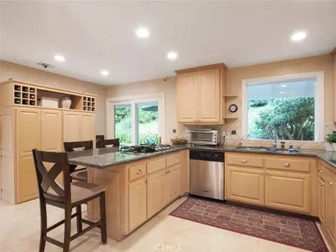 Kitchen - 14 Georgeff, Rolling Hills, CA 90274 photo 2 of 3