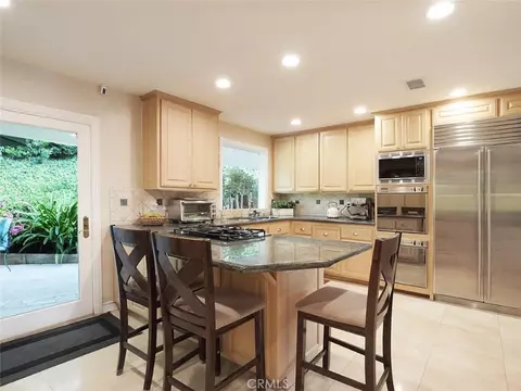 Kitchen - 14 Georgeff, Rolling Hills, CA 90274 photo 1 of 3