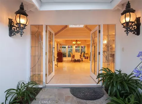 Entry Way - 14 Georgeff, Rolling Hills, CA 90274 photo 1 of 4