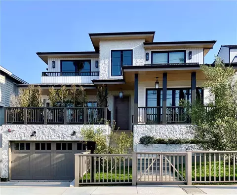 932 9th St, Manhattan Beach, CA 90266