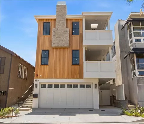 320 1st St, Manhattan Beach, CA 90266