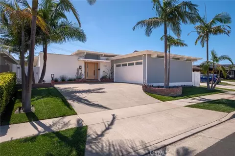 17391 Alta Vista Cir, Huntington Beach, CA 92647