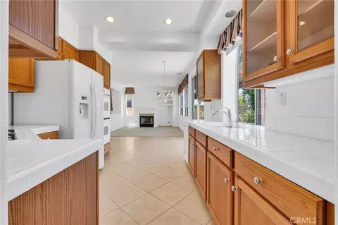 Kitchen - 29032 Lockhaven, Menifee, CA 92584 photo 1 of 2