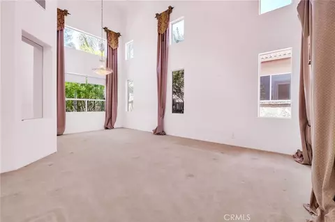 Living - 29032 Lockhaven, Menifee, CA 92584 photo 2 of 11