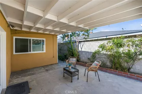 Exterior - 332 W 231st St, Carson, CA 90745 photo 3 of 11