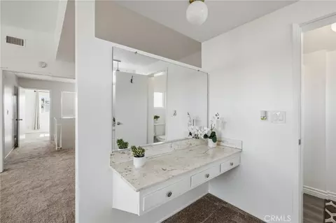 Bath - 332 W 231st St, Carson, CA 90745 photo 3 of 6