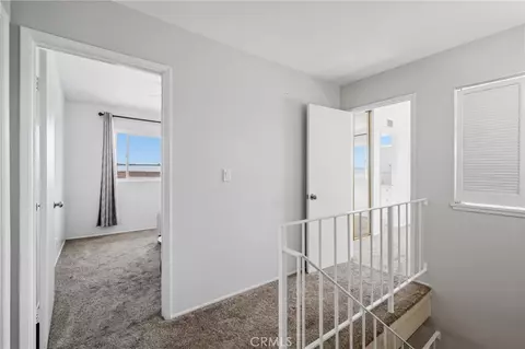 Entry Way - 332 W 231st St, Carson, CA 90745 photo 5 of 7