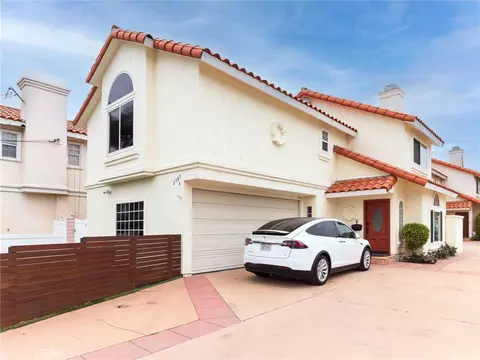 2703 Huntington Ln #A, Redondo Beach, CA 90278
