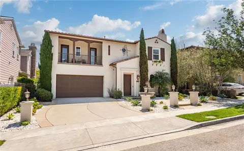 8005 Bell Crest Dr, Los Angeles, CA 90045