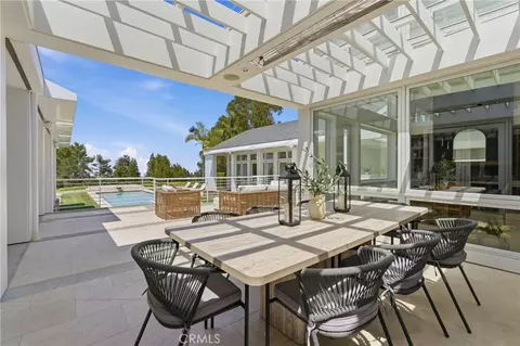 Exterior - 18 E Crest Rd, Rolling Hills, CA 90274 photo 8 of 15