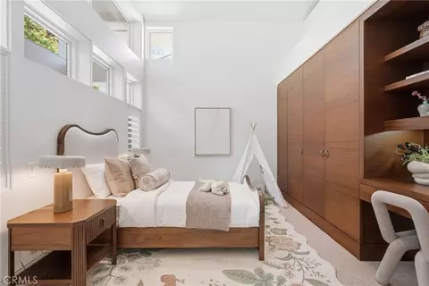 Bedroom - 18 E Crest Rd, Rolling Hills, CA 90274 photo 4 of 8
