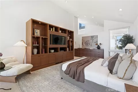 Bedroom - 18 E Crest Rd, Rolling Hills, CA 90274 photo 7 of 8