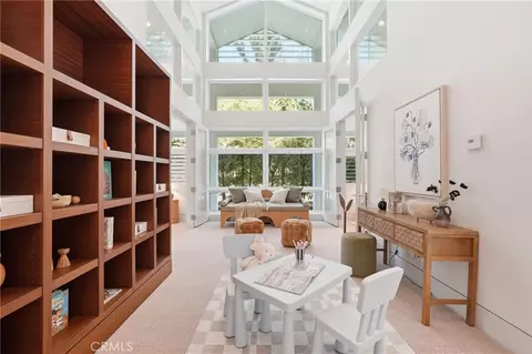 Entry Way - 18 E Crest Rd, Rolling Hills, CA 90274 photo 6 of 6