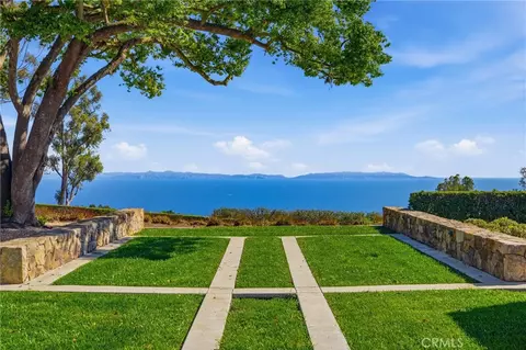 18 E Crest Rd, Rolling Hills, CA 90274