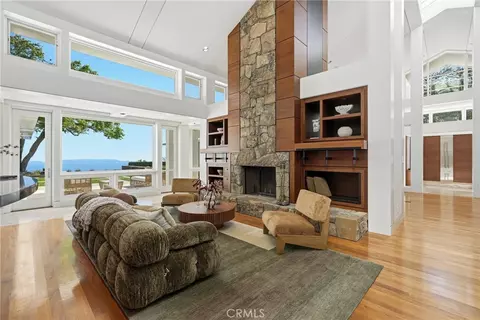 Living - 18 E Crest Rd, Rolling Hills, CA 90274 photo 8 of 9