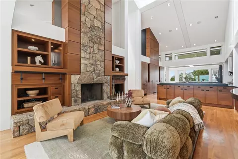 Living - 18 E Crest Rd, Rolling Hills, CA 90274 photo 5 of 9