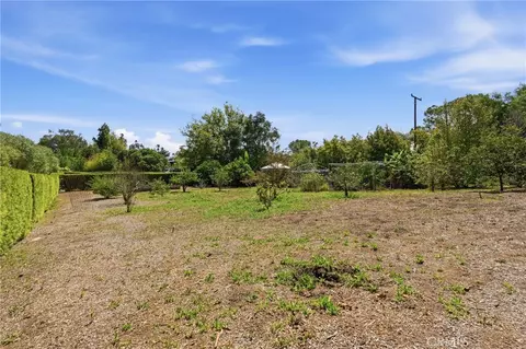 Exterior - 18 E Crest Rd, Rolling Hills, CA 90274 photo 15 of 15