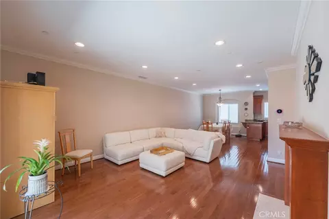 2106 Washington, Torrance, CA 90501