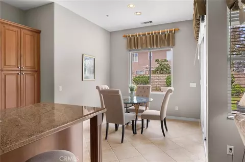 Dining - 3701 Avondale Ln, Oxnard, CA 93036 photo 6 of 6
