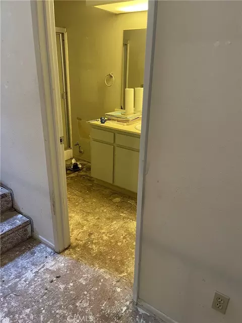 Entry Way - 294 S Marengo, Pasadena, CA 91101 photo 4 of 7