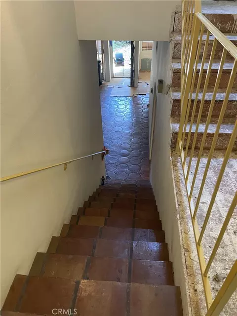 Entry Way - 294 S Marengo, Pasadena, CA 91101 photo 9 of 10