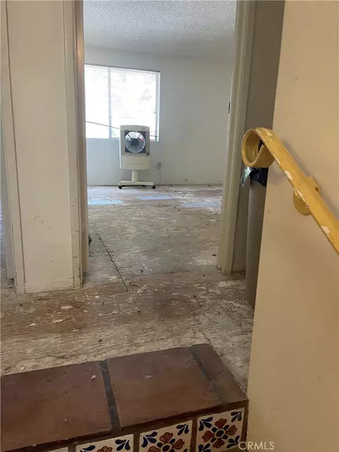 Entry Way - 294 S Marengo, Pasadena, CA 91101 photo 5 of 10