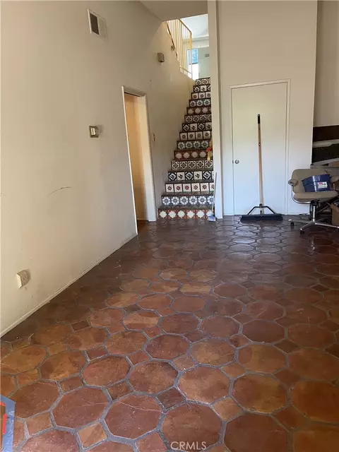 Entry Way - 294 S Marengo, Pasadena, CA 91101 photo 7 of 7