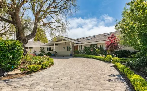 2 El Concho Ln, Rolling Hills, CA 90274