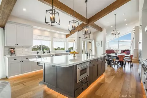 2 El Concho Ln, Rolling Hills, CA 90274