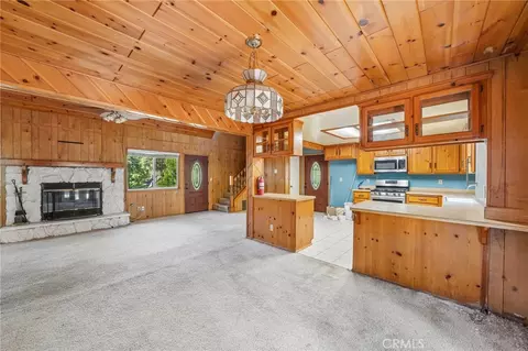 Living - 23840 Zuger Dr, Crestline, CA 92325 photo 2 of 6