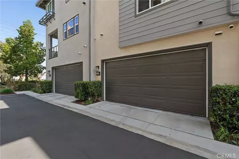 Exterior - 542 E Imperial Ave, El Segundo, CA 90245 photo 3 of 3