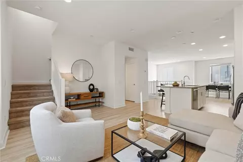 Other - 542 E Imperial Ave, El Segundo, CA 90245 photo 4 of 10