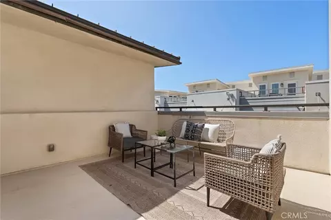 Other - 542 E Imperial Ave, El Segundo, CA 90245 photo 9 of 10