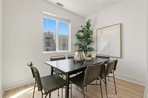 Dining - 542 E Imperial Ave, El Segundo, CA 90245 photo 1 of 2