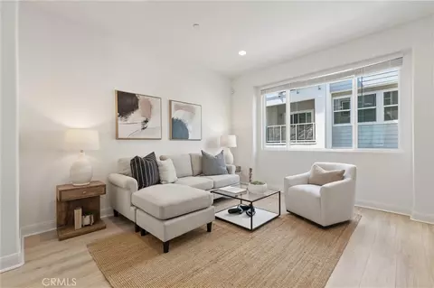Living - 542 E Imperial Ave, El Segundo, CA 90245 photo 1 of 1