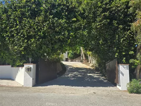 3 Saddlebow Ln, Rolling Hills Estates, CA 90274