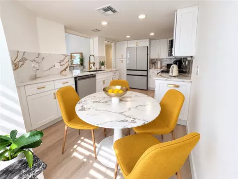 Kitchen - 437 E Palm Ave #207, Burbank, CA 91501 photo 2 of 2