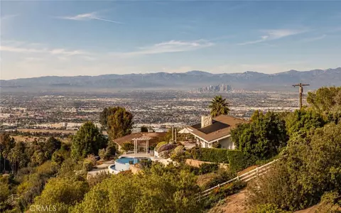 View/Area - 12 Georgeff Rd, Rolling Hills, CA 90274 photo 1 of 3