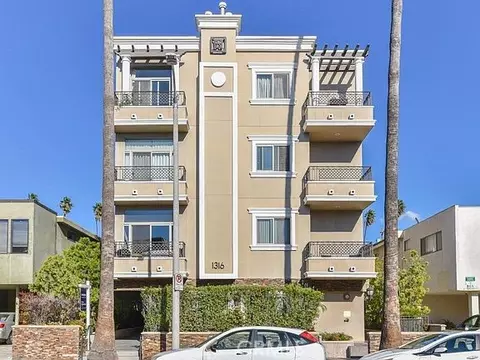 1316 Amherst #201, Los Angeles, CA 90025