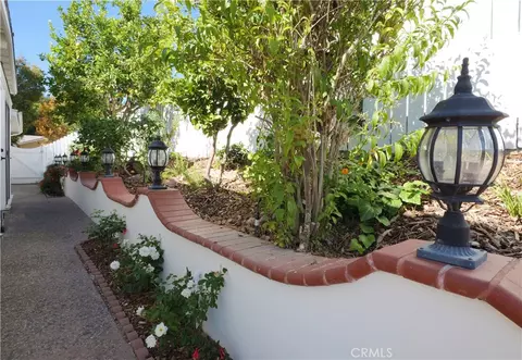Exterior - 6 Silver Eagle, Rolling Hills Estates, CA 90274 photo 6 of 7