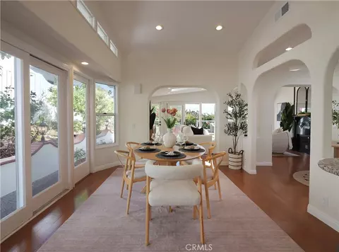 Dining - 6 Silver Eagle, Rolling Hills Estates, CA 90274 photo 1 of 3