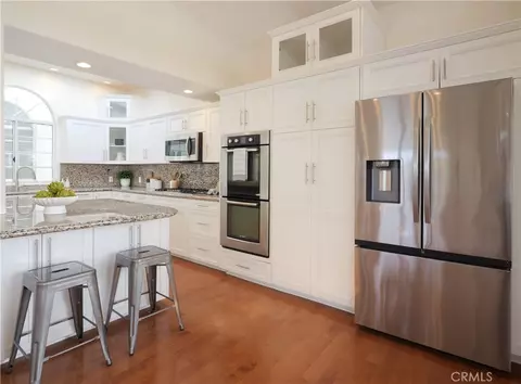 Kitchen - 6 Silver Eagle, Rolling Hills Estates, CA 90274 photo 2 of 6
