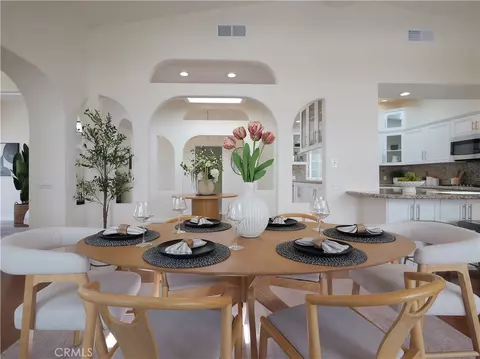 Dining - 6 Silver Eagle, Rolling Hills Estates, CA 90274 photo 3 of 3