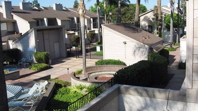 2220 E Chapman Ave #23, Fullerton, CA 92831 photo 1