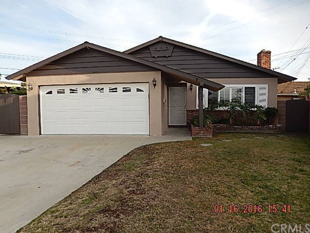 220 E 212th St, Carson, CA 90745 photo 1