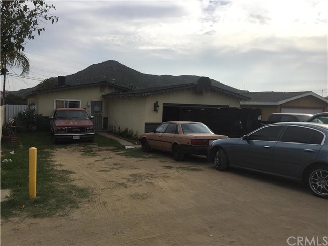 18569 11th St, Bloomington, CA 92316 photo 1